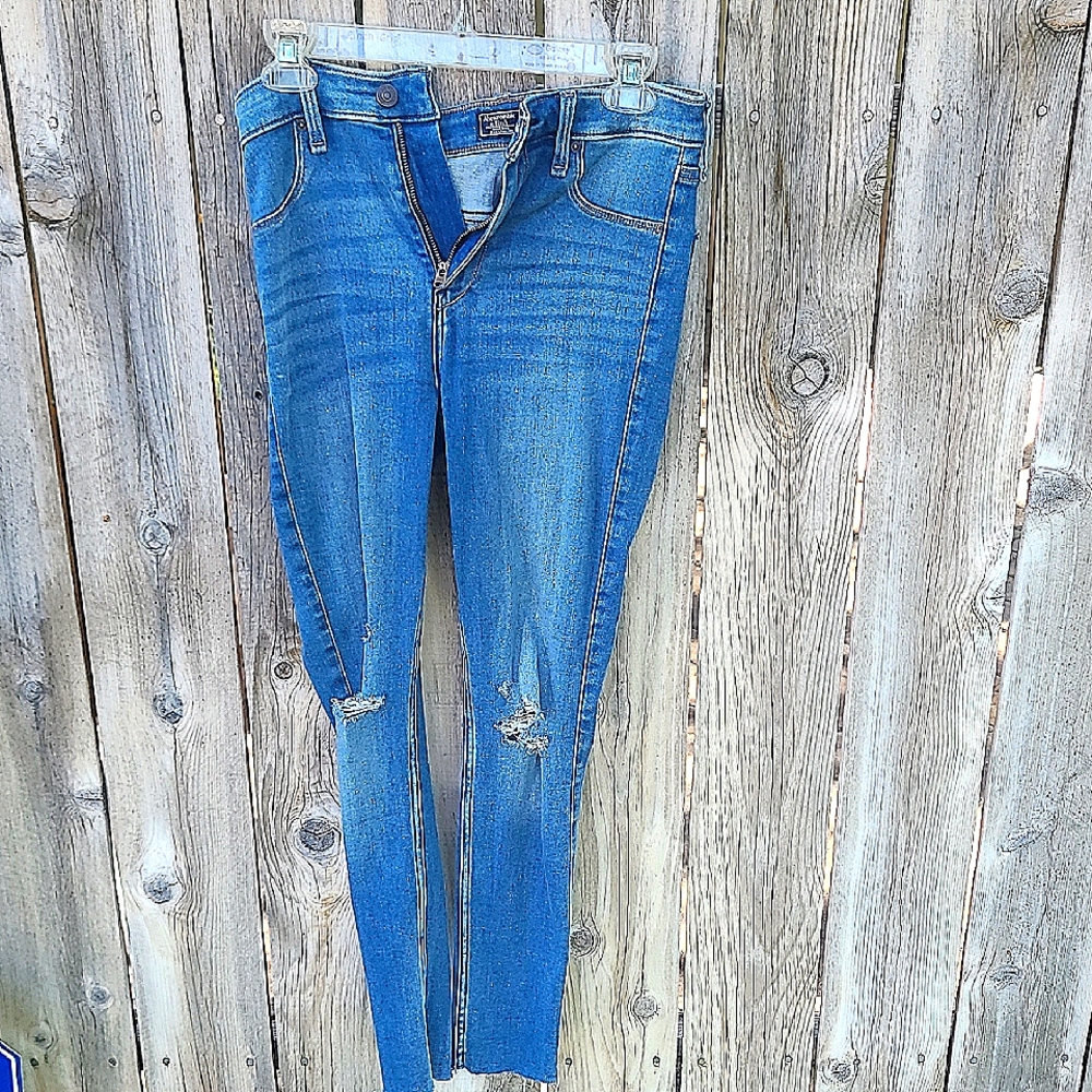 Abercrombie & Fitch Blue Skinny Jeans Distressed Style